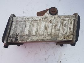 intercooler hűtő, cikkszám: 357 145 805 B