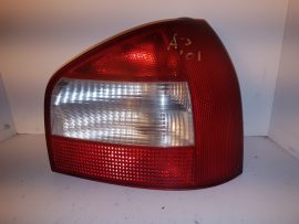 hátsó lámpa, cikkszám: 8L0 945 096 B